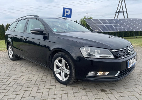 Volkswagen Passat cena 28900 przebieg: 245000, rok produkcji 2013 z Pilawa małe 529